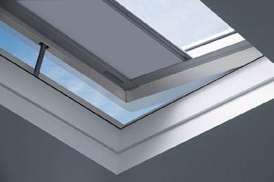 Fakro Flat Roof Electrically Opening Domed Windows (DEC-C U8 VSG)