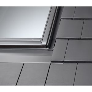 Velux EDT UK10 2000 Single Flat Tile Flashing + BDX Insulation Collar - 1340x1600mm